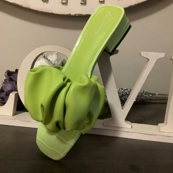 Sam Edelman Sandals - Picture 6 of 8